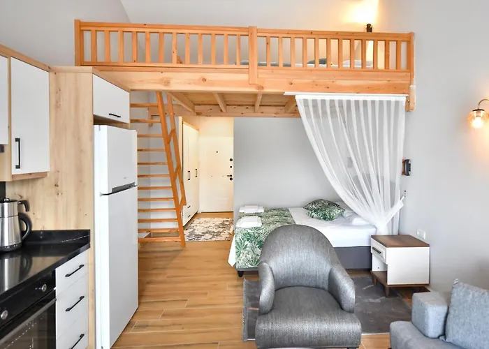Red Moon Suites